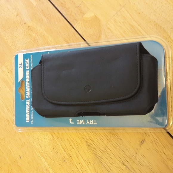 Phone cases - Picture 5 of 7